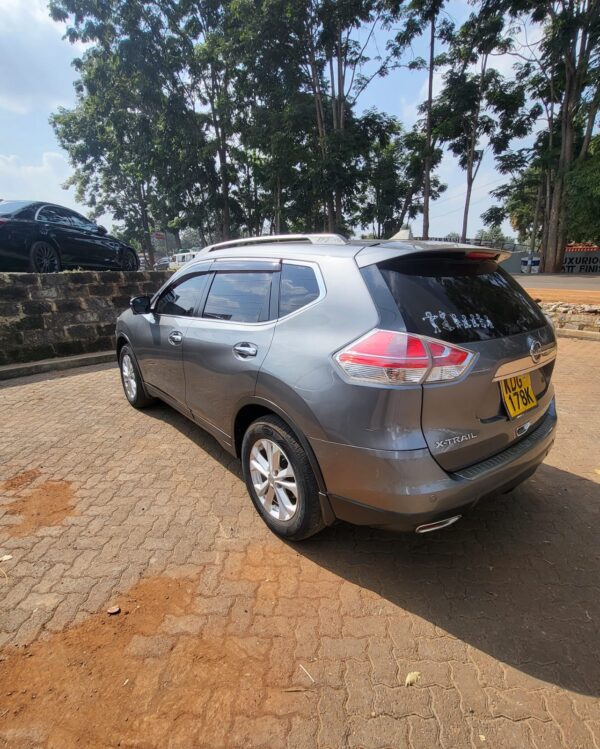 2014 Nissan Xtrail 2000cc petrol - Image 4