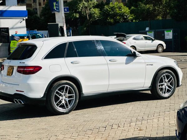 2016 Mercedes-Benz GLC250 2000cc petrol - Image 6