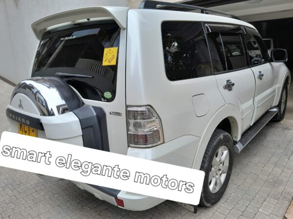 2012 Mitsubishi Pajero 2800cc Diesel - Image 2