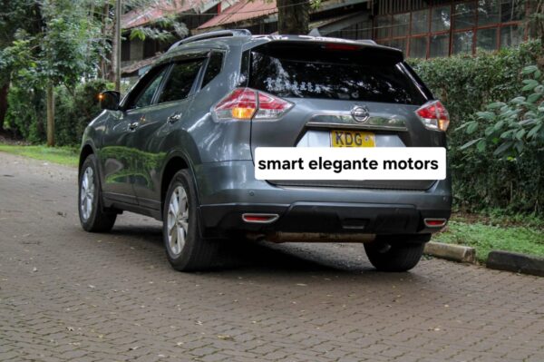 2014 Nissan Xtrail 2000cc petrol - Image 11