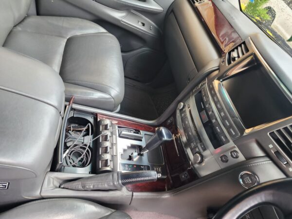 2008 Lexus LX570 5700cc petrol - Image 6