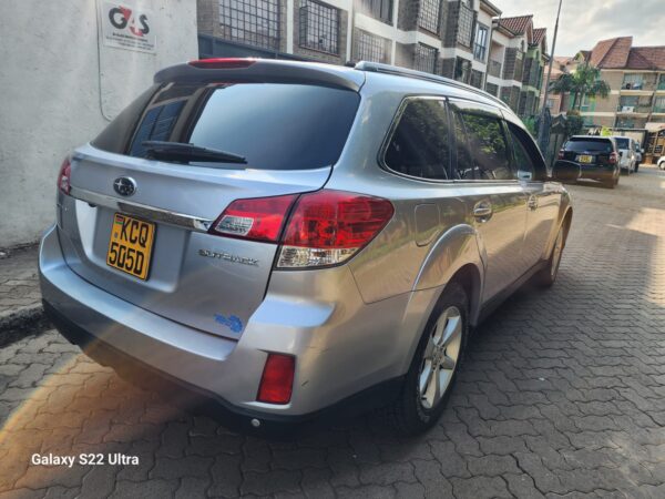 2012 Subaru Outback  2450cc petrol - Image 2