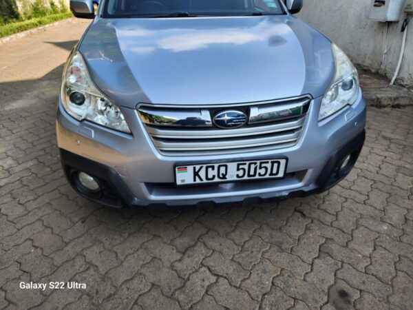 2012 Subaru Outback  2450cc petrol - Image 5