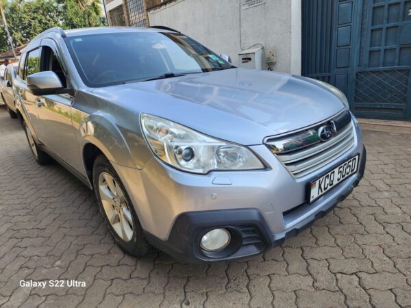 2012 Subaru Outback  2450cc petrol - Image 7