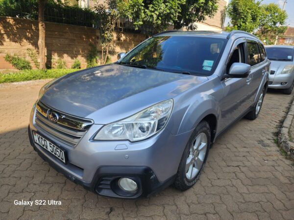 2012 Subaru Outback  2450cc petrol