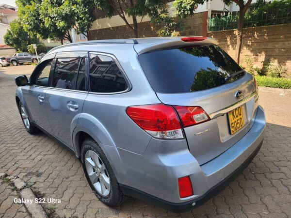 2012 Subaru Outback  2450cc petrol - Image 12