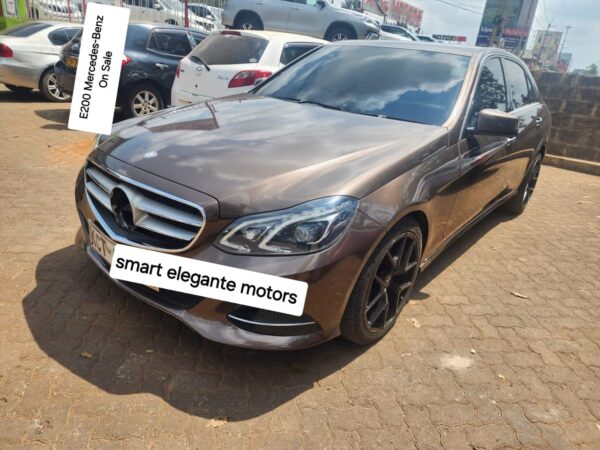 2013 Mercedes Benz E200 2000cc