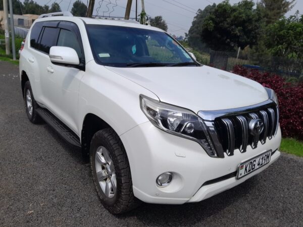 2014 Toyota Landcruiser Prado 2700cc petrol