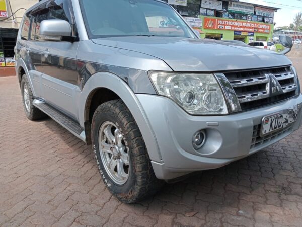 2014 Mitsubishi Pajero 3200cc Diesel - Image 8