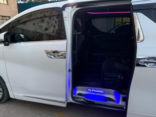 Toyota Alphard 2400cc Petrol - Image 2