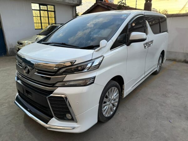 Toyota Alphard 2400cc Petrol - Image 4