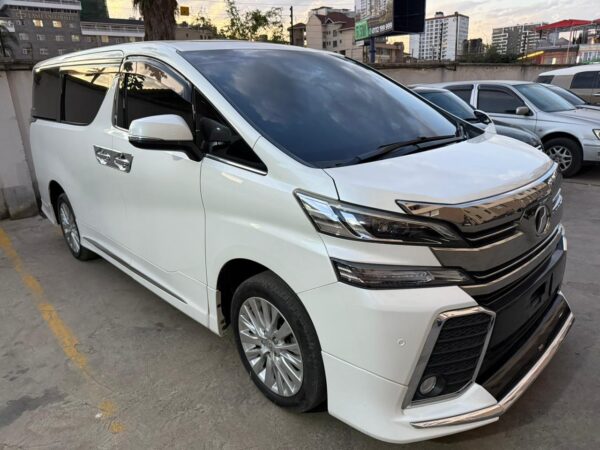 Toyota Alphard 2400cc Petrol - Image 6