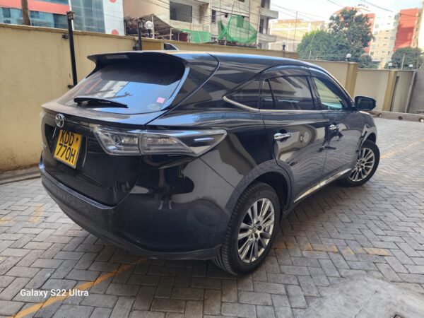 2014 Toyota Harrier 2200cc Petrol - Image 3