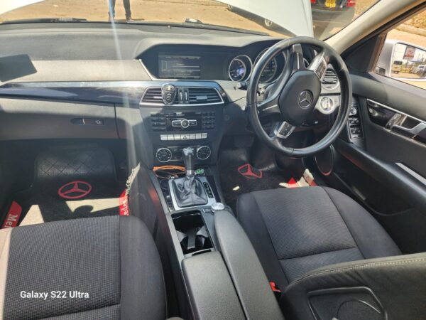 2013 Mercedes-Benz C200,CGI 1800cc petrol - Image 8