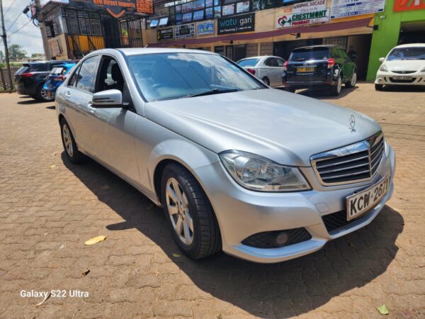 2013 Mercedes-Benz C200,CGI 1800cc petrol