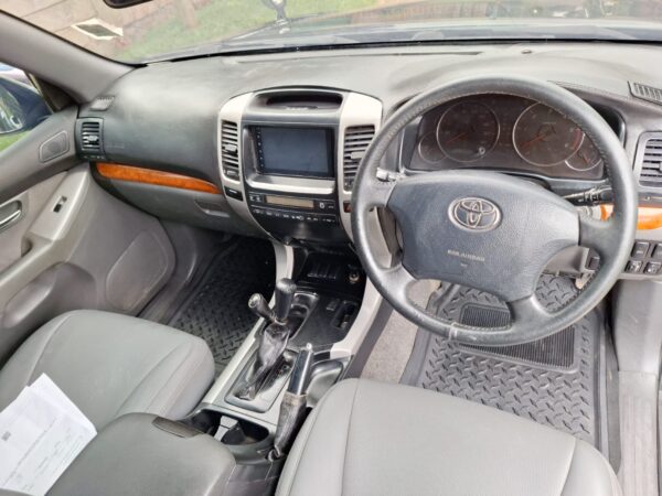 2006 Toyota Prado 120 series 3000cc petrol - Image 4