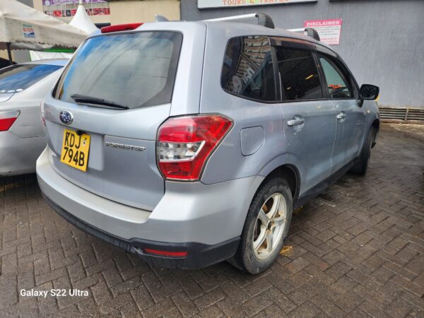 2015 Subaru Forester 2000cc petrol - Image 5