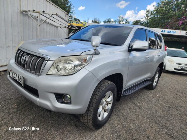 Toyota Prado 2700cc petrol - Image 2