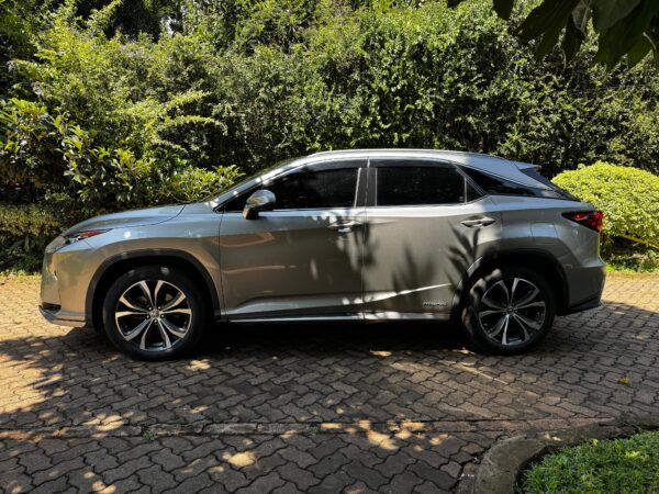 New Import Lexus RX 450H Hybrid - Image 11