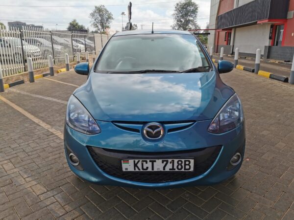 2011 MAZDA DEMIO 1300cc petrol - Image 2