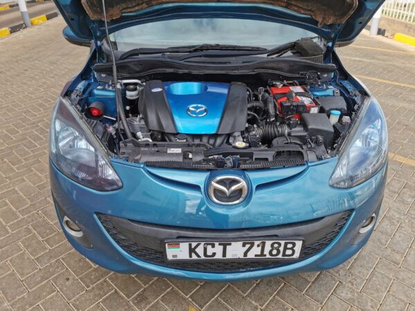 2011 MAZDA DEMIO 1300cc petrol - Image 5