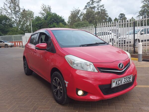 2012 Toyota vitz  1300cc Petrol - Image 6