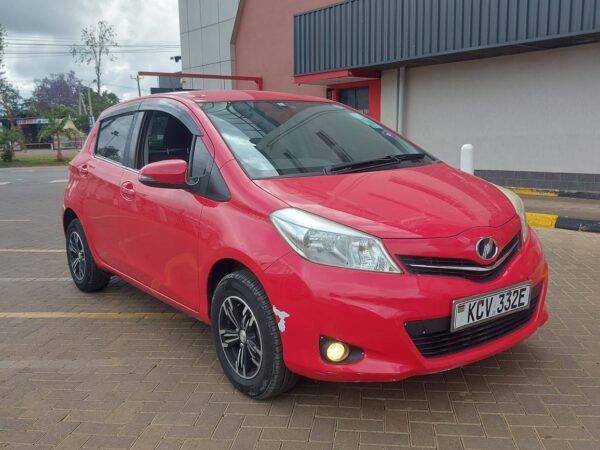 2012 Toyota vitz  1300cc Petrol