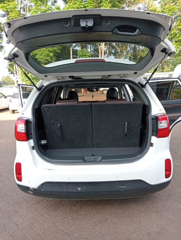 2014 KIA Sorento 2400cc Petrol - Image 4