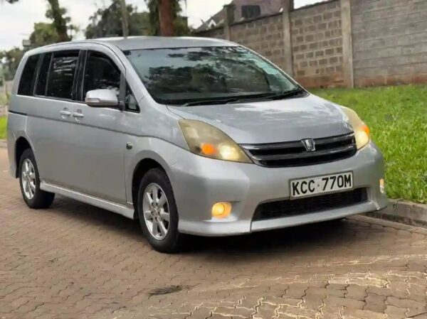 2008 Toyota Isis 1800cc Petrol - Image 9