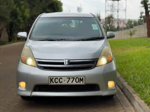 2008 Toyota Isis 1800cc Petrol - Image 8