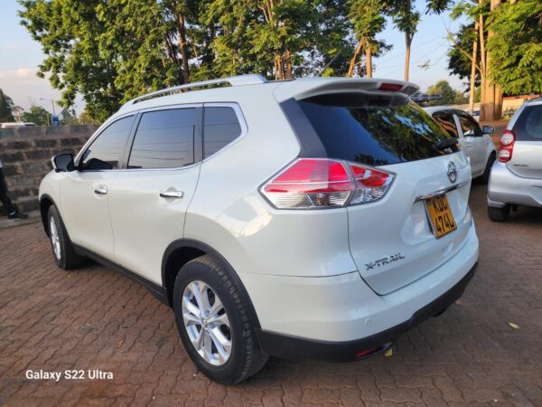 2014 Nissan X-Trail 2000cc - Image 6