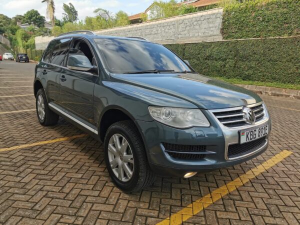 2008 Model VOLKSWAGEN TOUREG 3000cc - Image 17