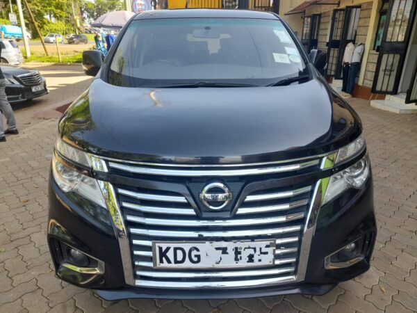 2014 NISSAN ELGRAND 2400cc Petrol