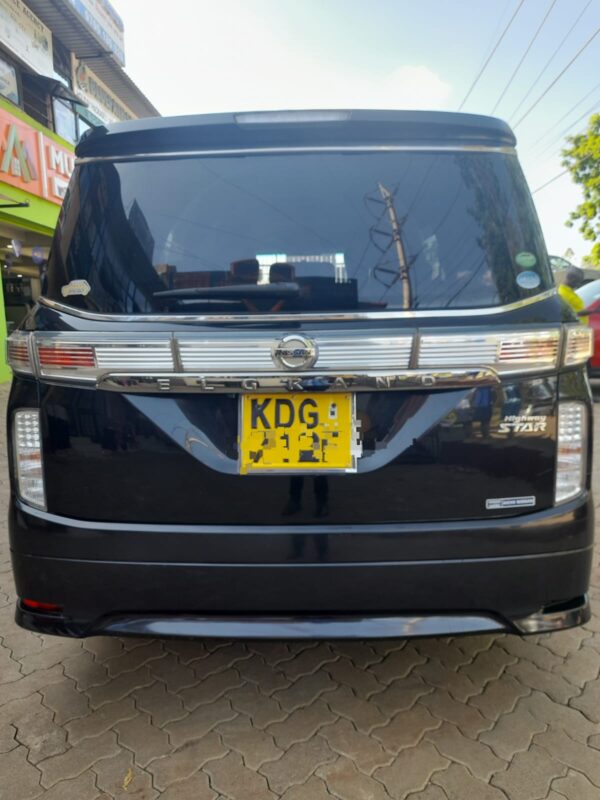 2014 NISSAN ELGRAND 2400cc Petrol - Image 3