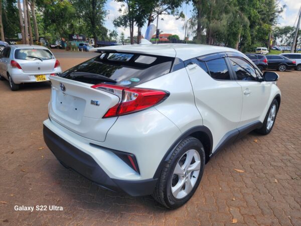 2017 Toyota C-HR(hybrid) 1800cc - Image 7