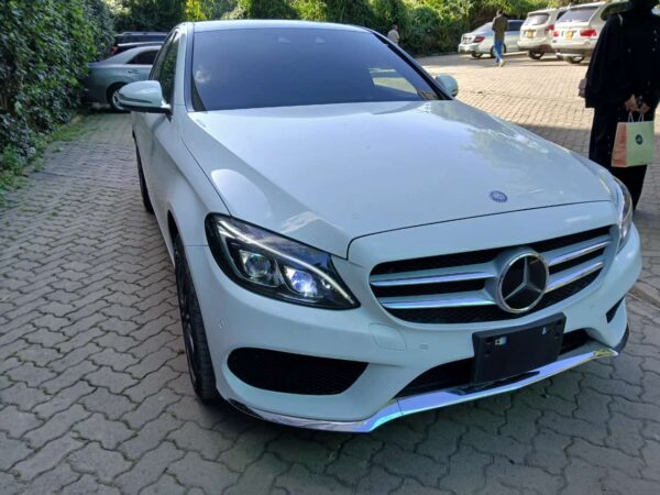 2015 Mercedes C200