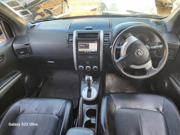 2013 Nissan X-Trail  2000cc petrol - Image 10
