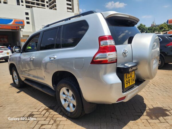 2013 Toyota prado 3000CC Diesel - Image 7