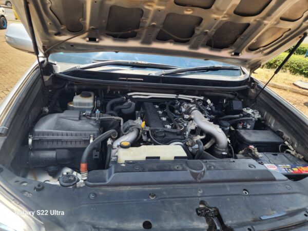 2013 Toyota prado 3000CC Diesel - Image 10