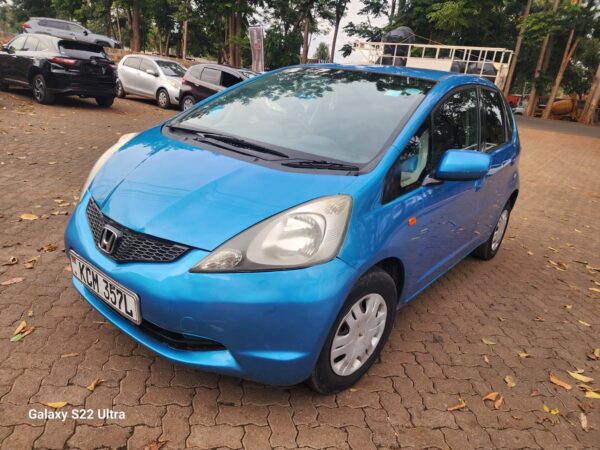 2010 Honda fit 1300CC Petrol - Image 5