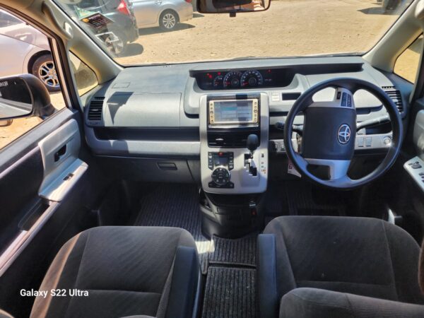 2013 Toyota Noah 2000CC Petrol - Image 5