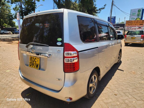 2013 Toyota Noah 2000CC Petrol - Image 10