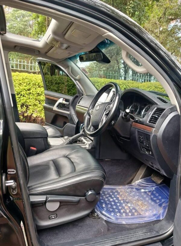 2016 TOYOTA LANDCRUISER V8 200 SERIES 4.6L petrol v8 engine - Image 7