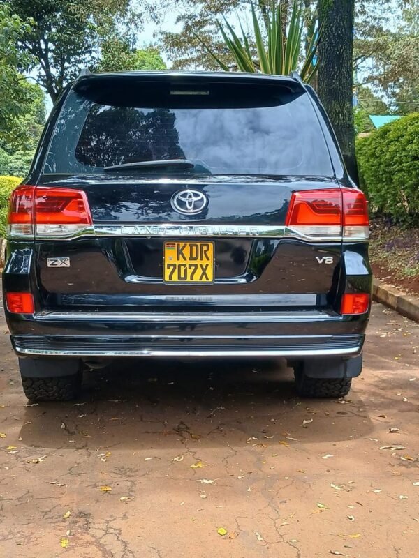2016 TOYOTA LANDCRUISER V8 200 SERIES 4.6L petrol v8 engine - Image 8