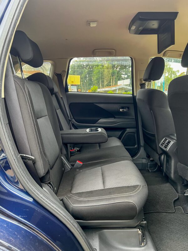 2017 Mitsubishi Outlander 2000CC Petrol - Image 9