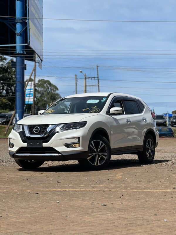2018 Nissan Xtrail newshape 2000CC Petrol - Image 2