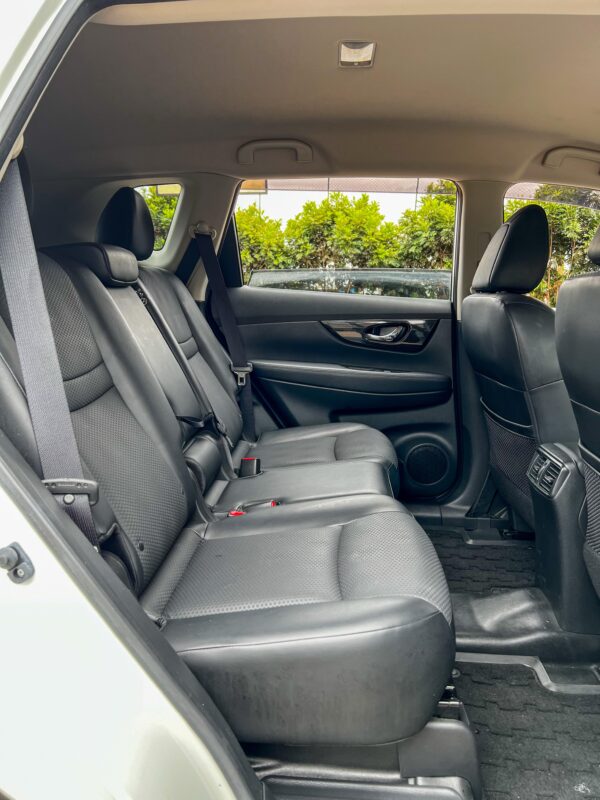 2018 Nissan Xtrail newshape 2000CC Petrol - Image 7