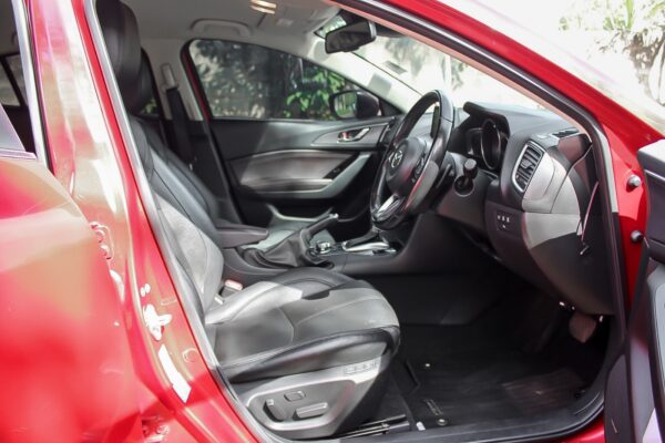 2016 Mazda Axela 1500CC Diesel - Image 15