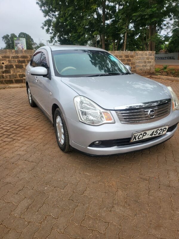 2011 Nissan bluebird 2000CC Petrol - Image 4