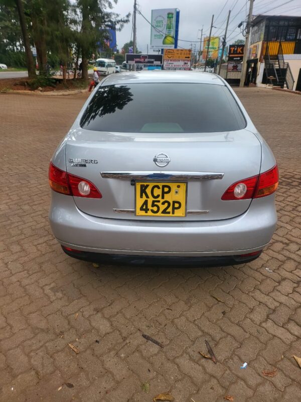 2011 Nissan bluebird 2000CC Petrol - Image 13
